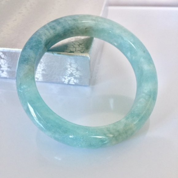 NWOT Natural Blue Aquamarine Crystal Bangle 56mm - Picture 3 of 16